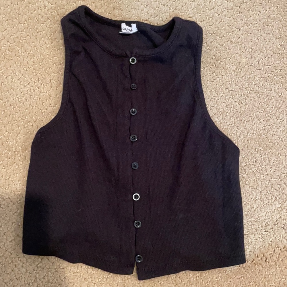 Garage, black cropped shirt